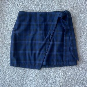 Mini skirt plaid size 4